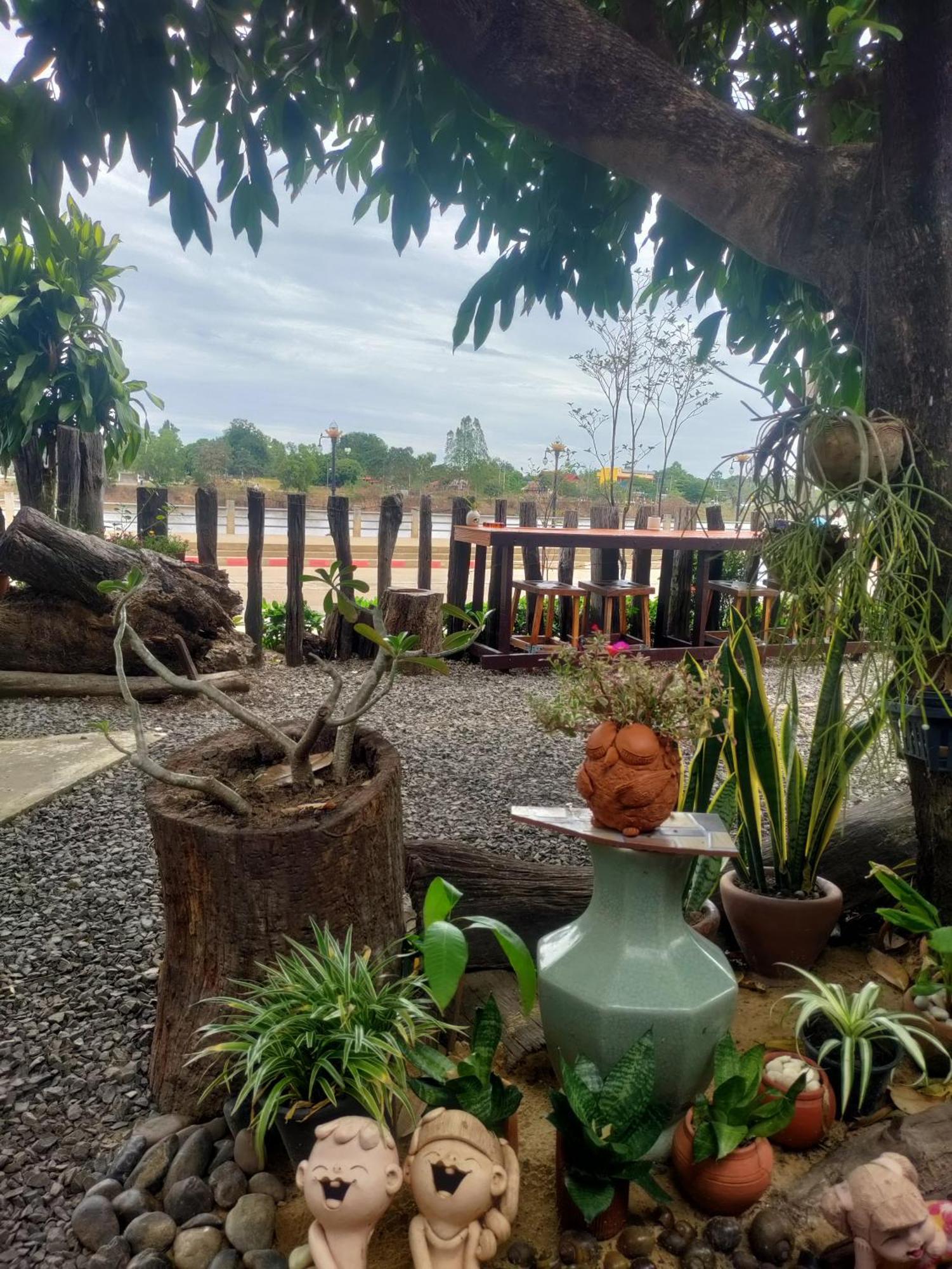 Rim Than View Resort Ubon Ratchathani Ngoại thất bức ảnh